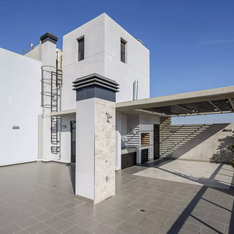 AnyConv.com__E4E 004