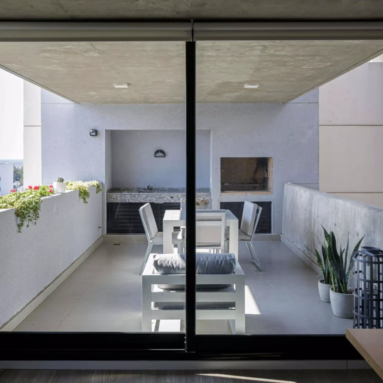 AnyConv.com__E4E 022