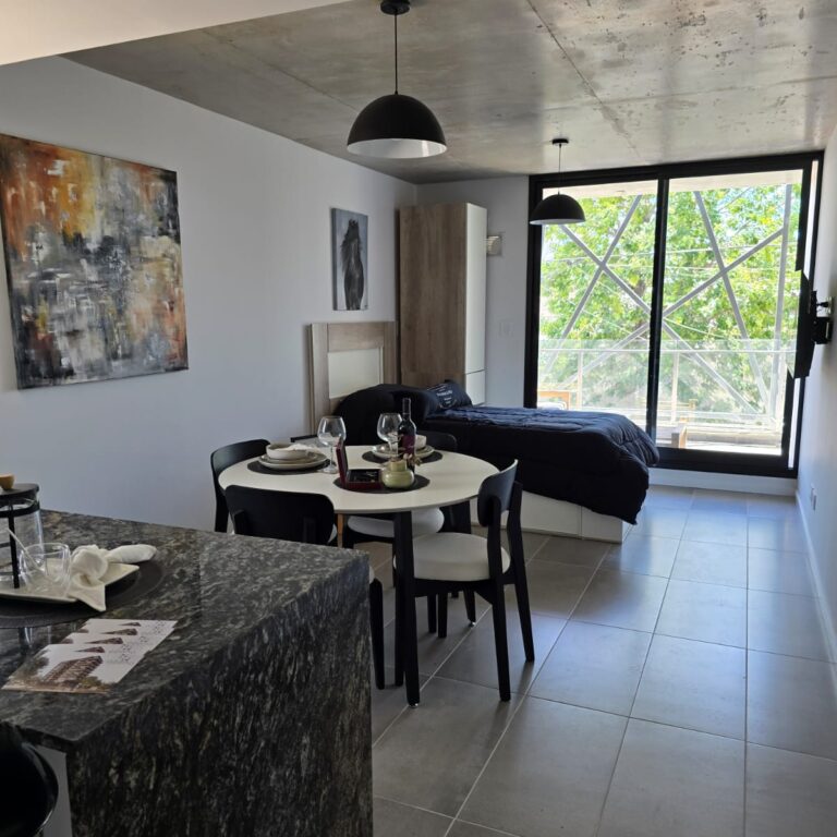 WhatsApp Image 2025-03-19 at 12.04.47 (1)